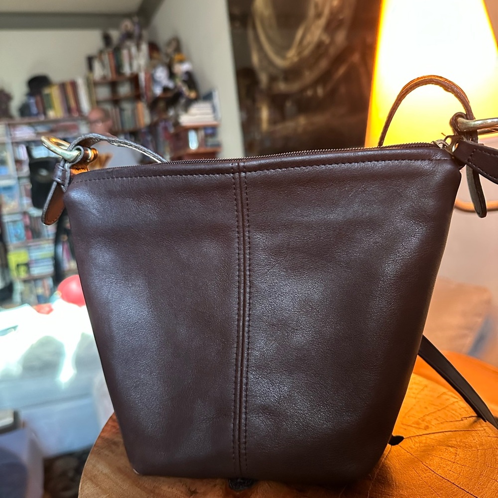 NOT FOR SALE  Coach Vintage MacDougal Zip